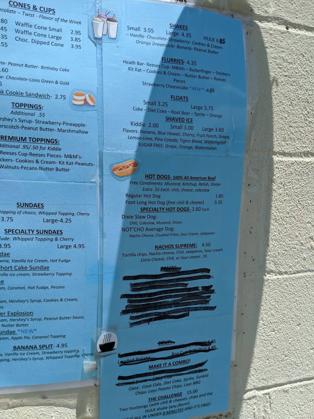 Frosties Rail Stop | restaurant | 301 W Main St, Louisa, VA 23093, USA | 5404183732 OR +1 540-418-3732