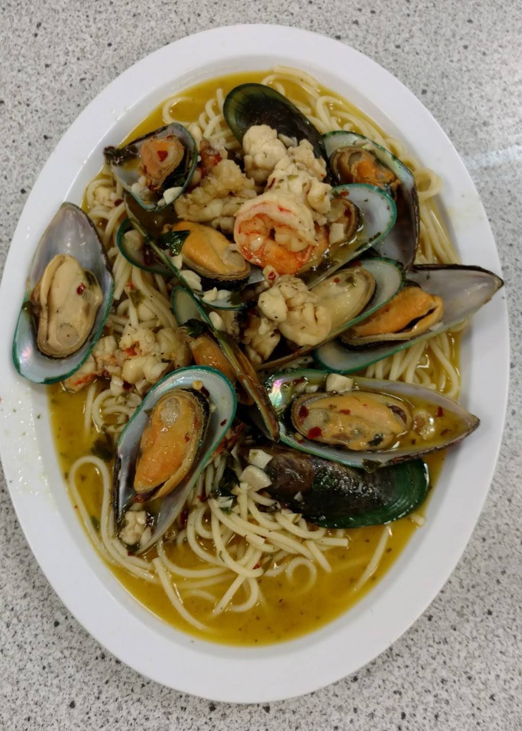 Franks Pizza | restaurant | 424 Avenue P, Brooklyn, NY 11223, USA | 7183390277 OR +1 718-339-0277