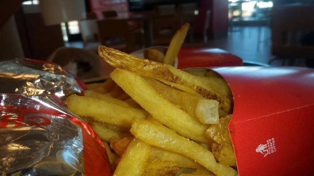 Wendys | restaurant | 1830 N Perris Blvd, Perris, CA 92571, USA | 9514434441 OR +1 951-443-4441