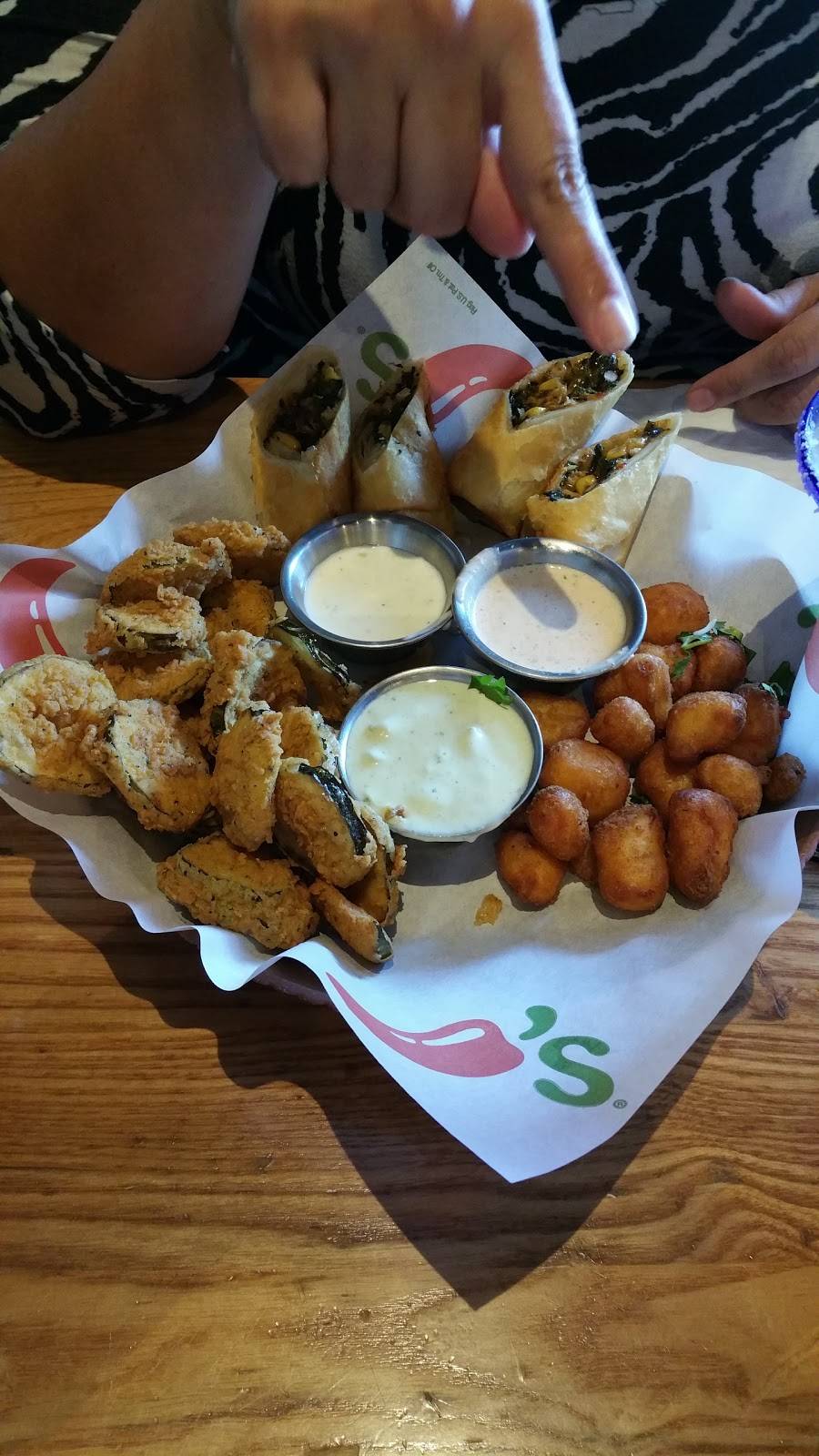 Chilis Grill & Bar | meal takeaway | 2310 SW Military Dr Suite 101, San Antonio, TX 78224, USA | 2109283689 OR +1 210-928-3689