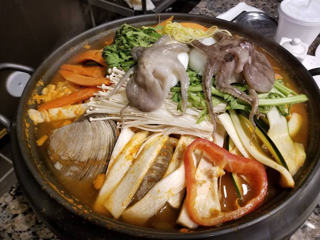 SEOUL BBQ & SUSHI | restaurant | 11025 N Black Canyon Hwy, Phoenix, AZ 85029, USA | 6024410900 OR +1 602-441-0900