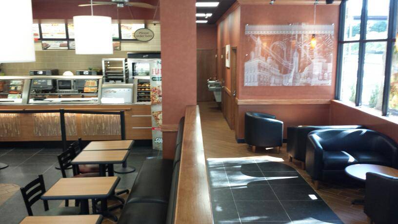 Subway | meal takeaway | 750 Madison Ave Suite #103, Memphis, TN 38103, USA | 9013056061 OR +1 901-305-6061