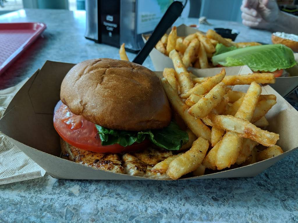 Fishlips Pavilion at Jetty Park | restaurant | 397 Jetty Park Rd, Port Canaveral, FL 32920, USA | 3213235001 OR +1 321-323-5001