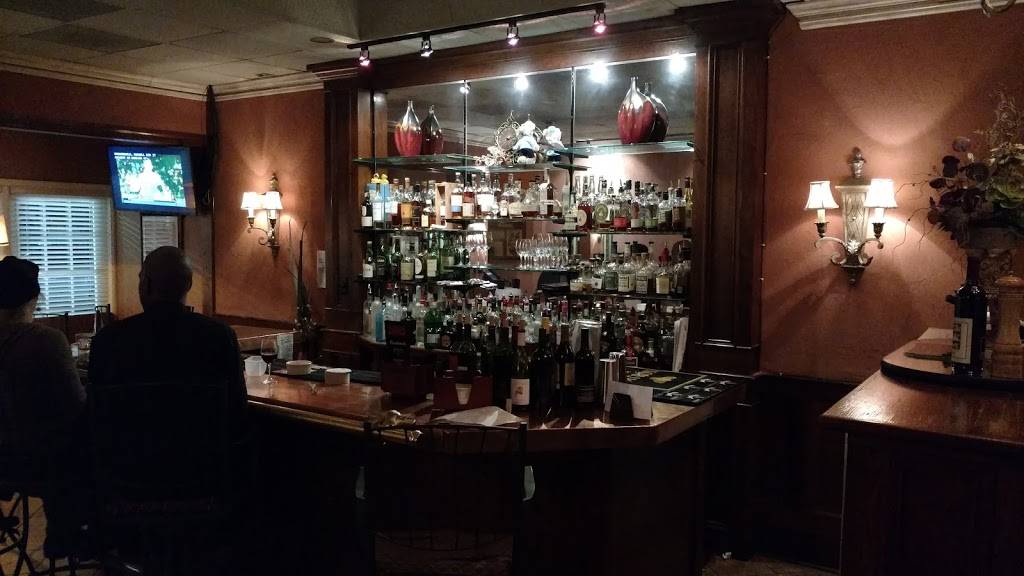 Calverts Restaurant | restaurant | 475 Highland Ave, Augusta, GA 30909, USA | 7067384514 OR +1 706-738-4514