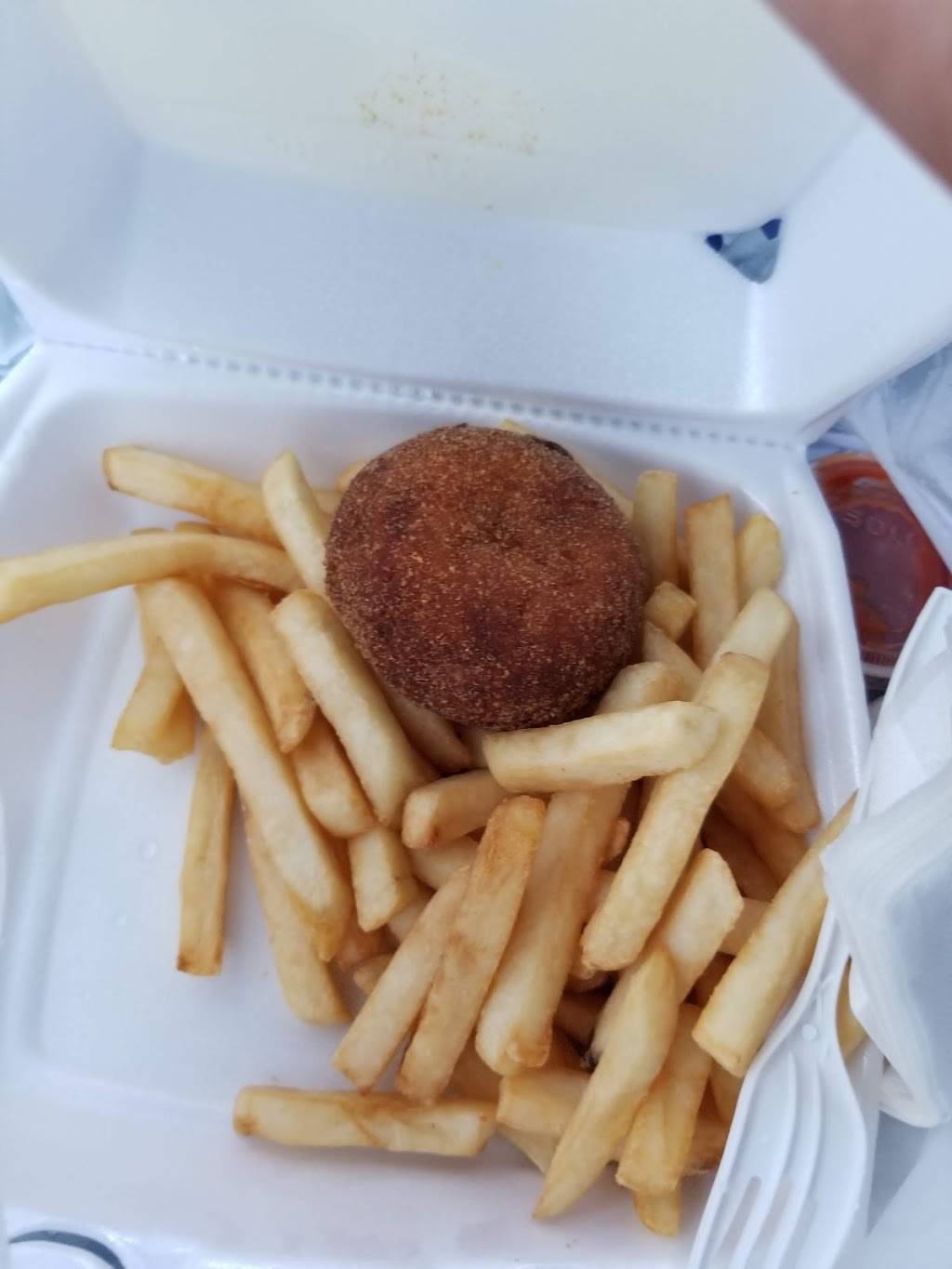 16th Street Seafood | restaurant | 1542 Tasker St, Philadelphia, PA 19145, USA | 2155510739 OR +1 215-551-0739