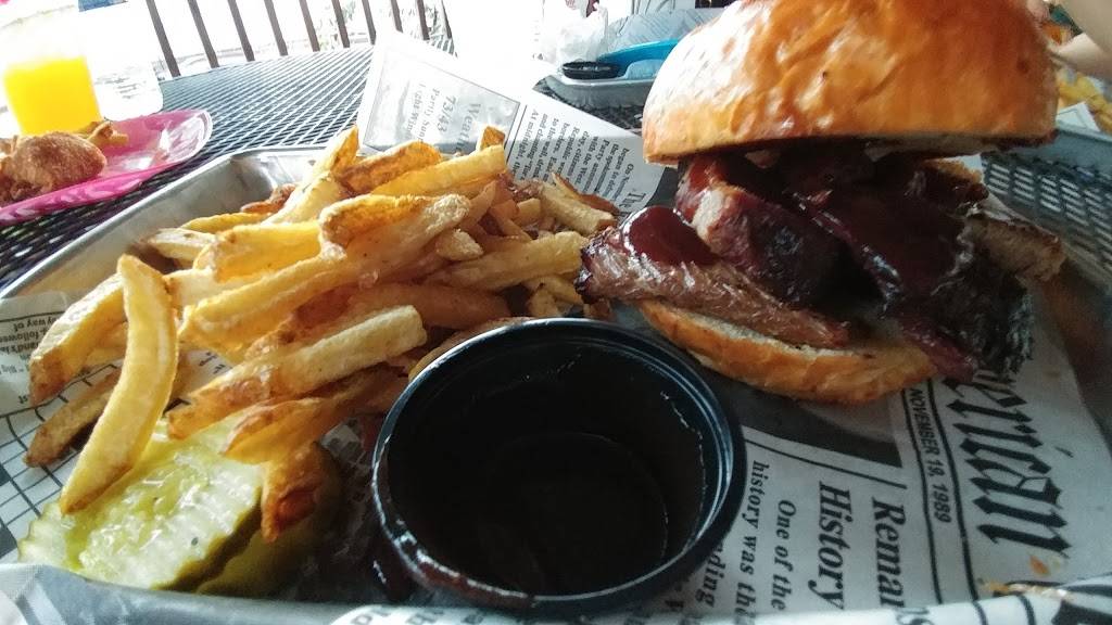 Pig Iron Brewing Co | restaurant | 40 E Front St, Marietta, PA 17547, USA | 7176041161 OR +1 717-604-1161