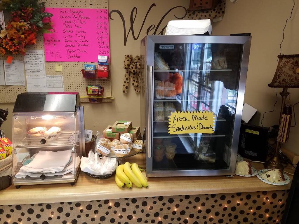 The Broken Spoke | restaurant | 150 TN-186, Humboldt, TN 38343, USA | 7314742031 OR +1 731-474-2031