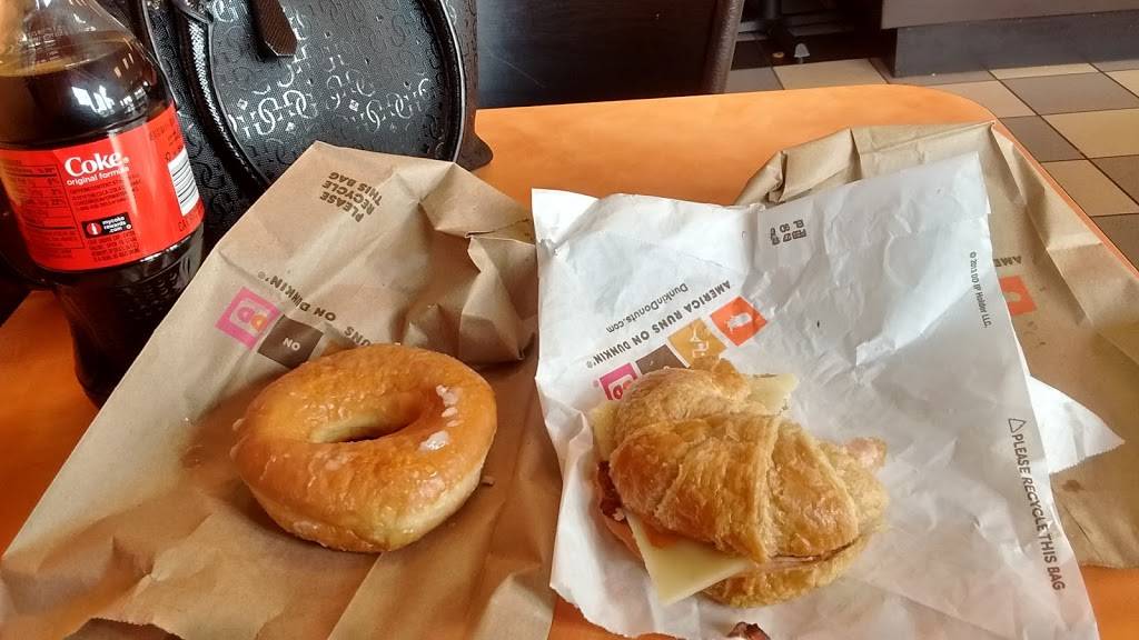 Dunkin | bakery | 16204 Lorain Ave, Cleveland, OH 44111, USA | 2168123865 OR +1 216-812-3865