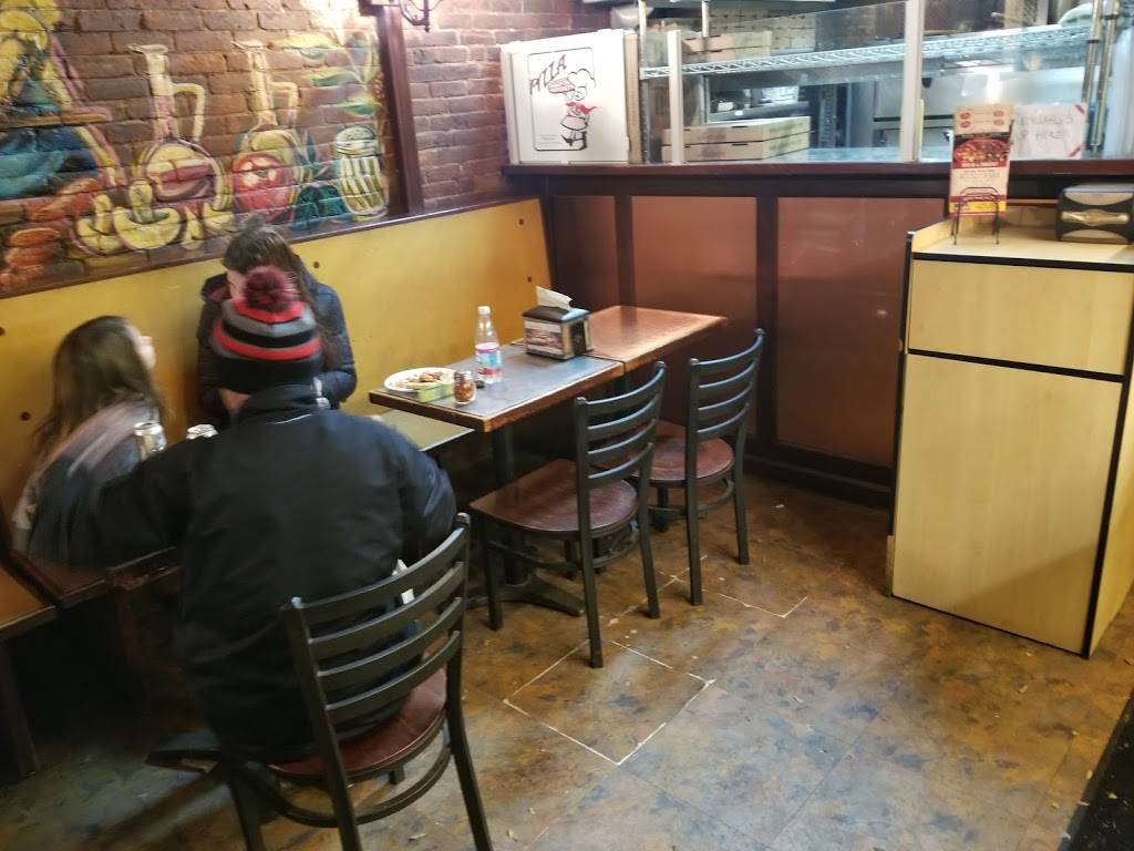 Antonios Pizza & Wings | restaurant | 71 Main St, Easthampton, MA 01027, USA | 4135278383 OR +1 413-527-8383