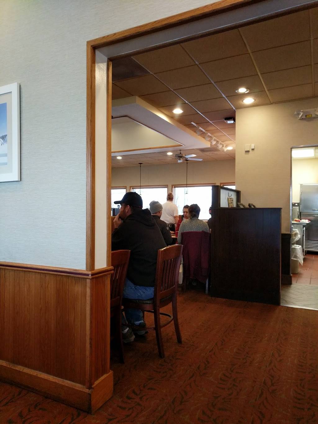 Bob Evans | restaurant | 2400 Tiffin Ave, Findlay, OH 45840, USA | 4194241800 OR +1 419-424-1800