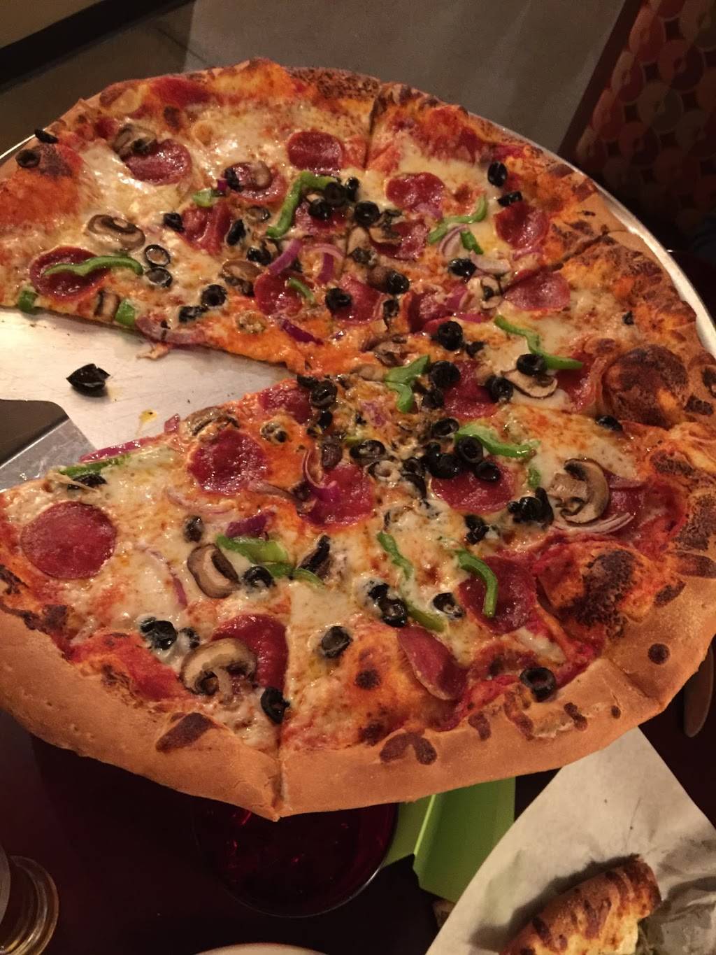 Southside Pizzeria | restaurant | 7403 W Chatfield Ave, Littleton, CO 80128, USA | 3039724000 OR +1 303-972-4000