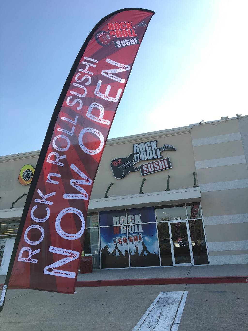 Rock n Roll Sushi | restaurant | 20071 Interstate 45 N, Spring, TX 77388, USA | 3462687050 OR +1 346-268-7050