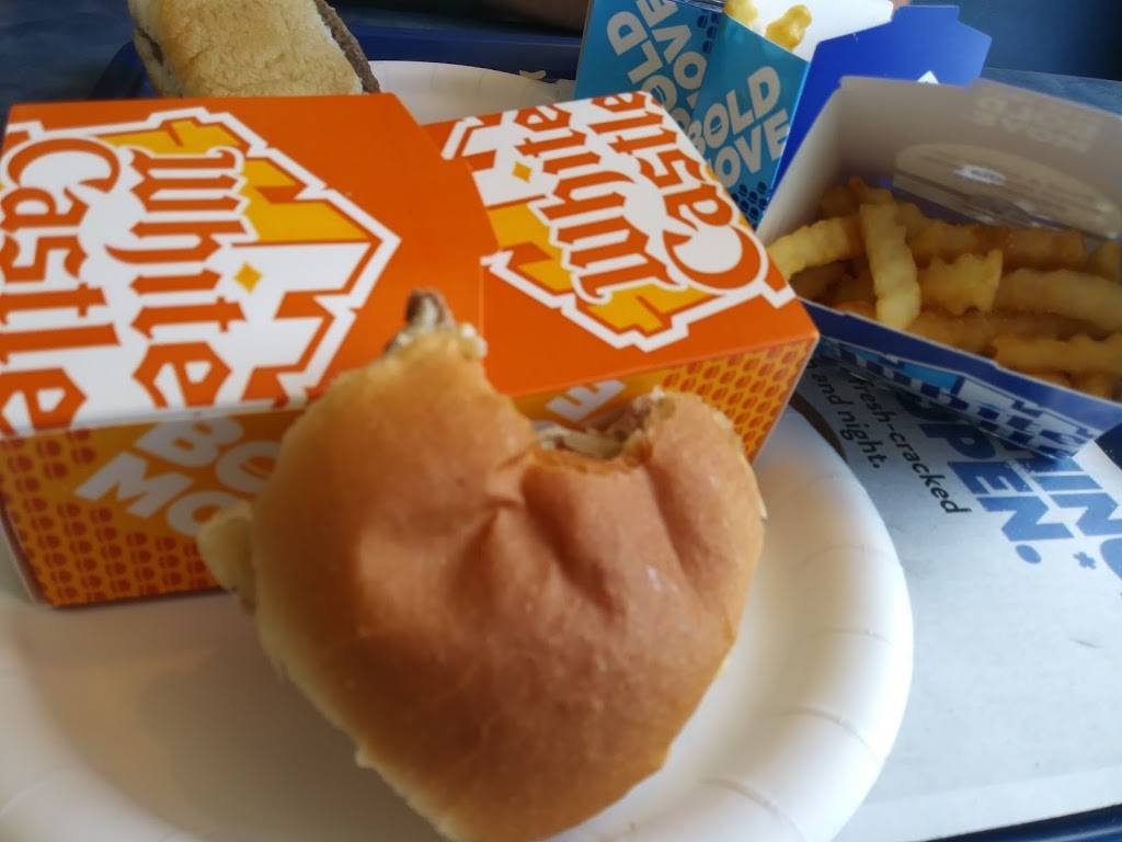 White Castle | restaurant | 1 E 81st Ave, Merrillville, IN 46410, USA | 2197698051 OR +1 219-769-8051
