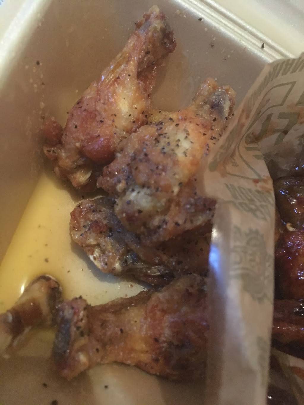 Wingstop | restaurant | 16650 NW 27th Ave, Opa-locka, FL 33054, USA | 3056256200 OR +1 305-625-6200