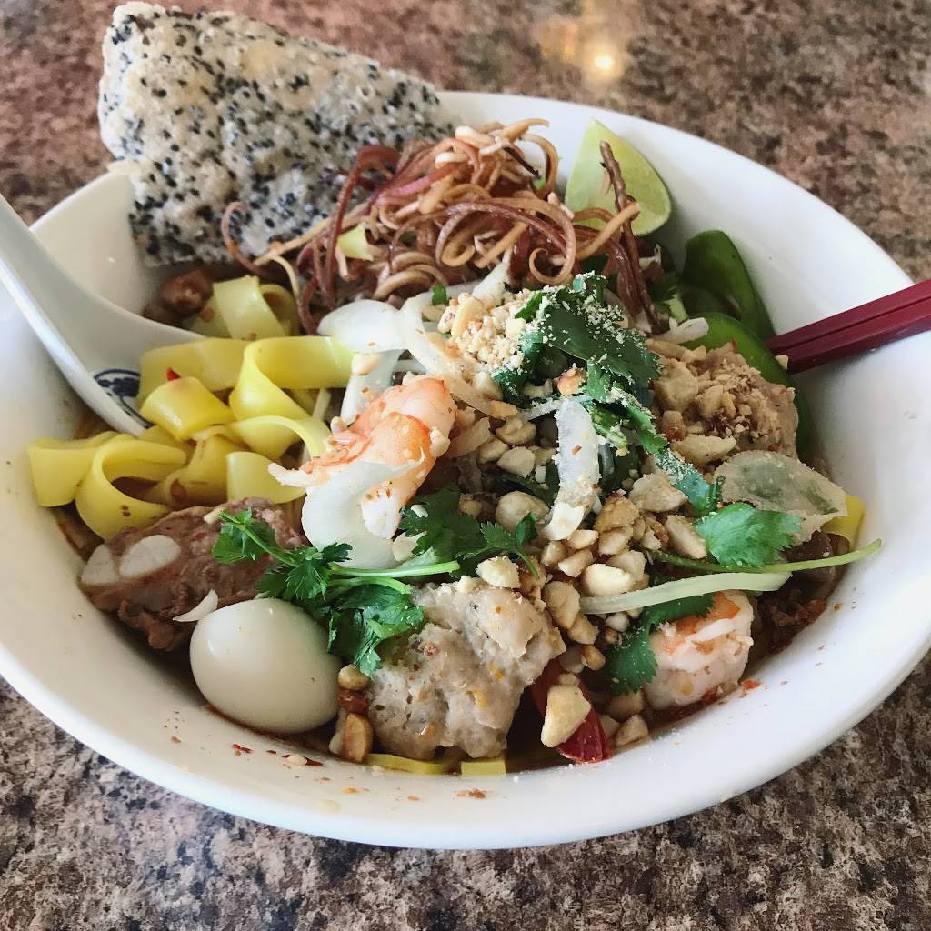 Hoang Lan Restaurant | restaurant | 7119 Martin Luther King Jr Way S, Seattle, WA 98118, USA | 2067223876 OR +1 206-722-3876