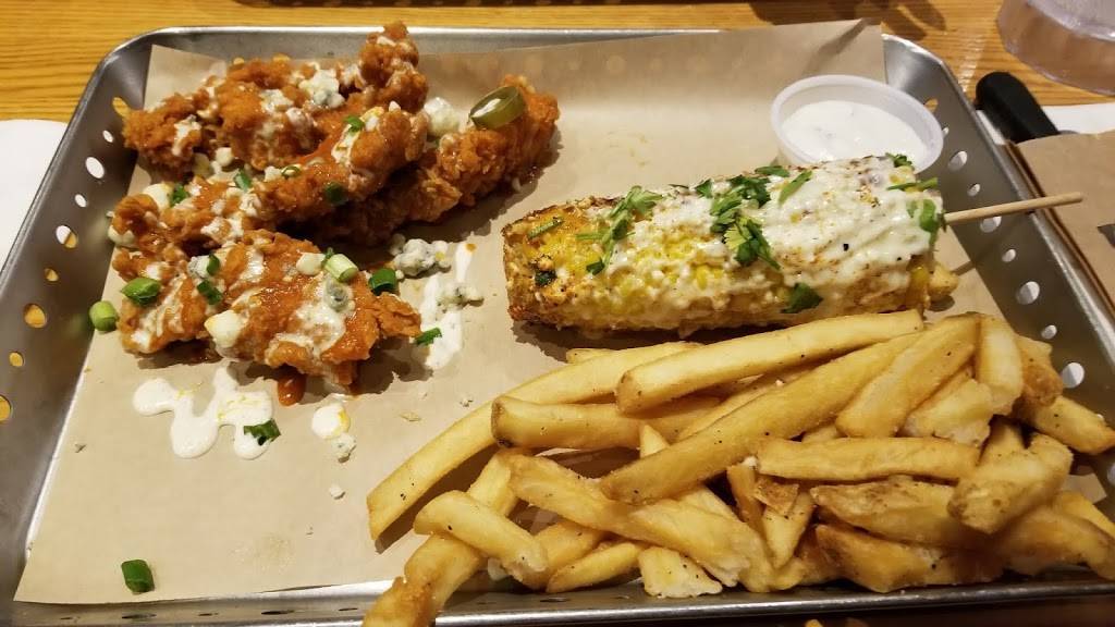 Chilis Grill & Bar | restaurant | 2740 Carl T Jones Dr SE, Huntsville, AL 35802, USA | 2568821230 OR +1 256-882-1230