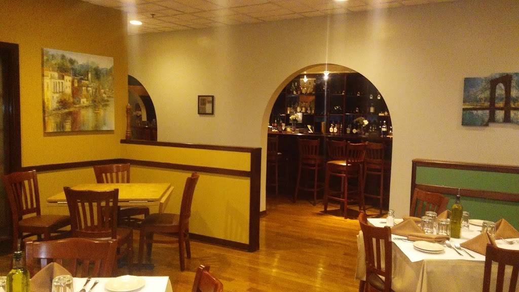 Brianas Restaurant & Pancake House | bakery | 154 W Northwest Hwy, Palatine, IL 60067, USA | 8474857744 OR +1 847-485-7744