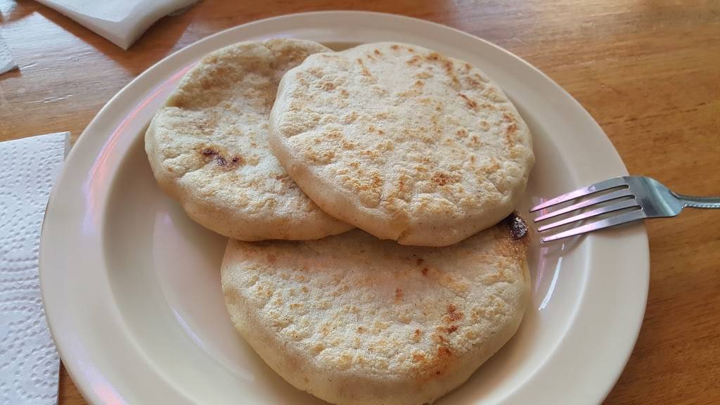 La Pupusa Loka | restaurant | 1956 E Charleston Blvd, Las Vegas, NV 89104, USA | 7023605652 OR +1 702-360-5652