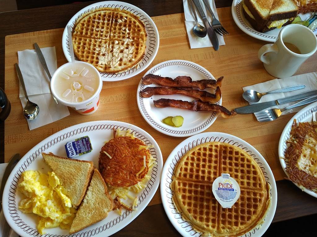 Waffle House | meal takeaway | 201 E County Line Rd, Littleton, CO 80122, USA | 3037381000 OR +1 303-738-1000