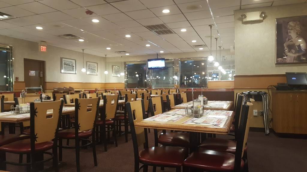 Stratford Diner | restaurant | 19 S White Horse Pike, Stratford, NJ 08084, USA | 8564354300 OR +1 856-435-4300