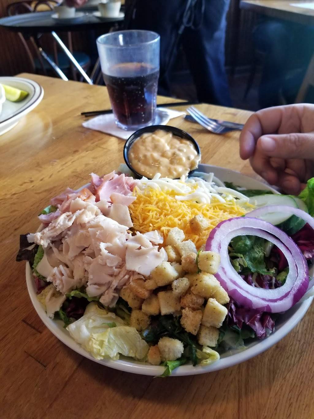 Easy Street Cafe | restaurant | 104 S Main St, Bowling Green, OH 43402, USA | 4193530988 OR +1 419-353-0988