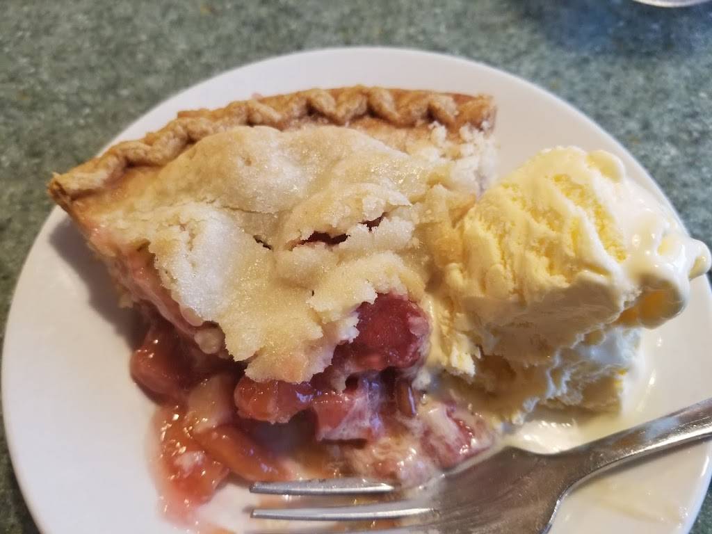 Whistle Stop Cafe | restaurant | 2080 Main St, Diamond, IL 60416, USA | 8156342360 OR +1 815-634-2360