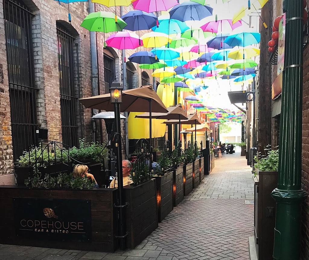 Copehouse Bar & Bistro | restaurant | 19 East Citrus Avenue Alley, Redlands, CA 92373, USA | 9092531400 OR +1 909-253-1400