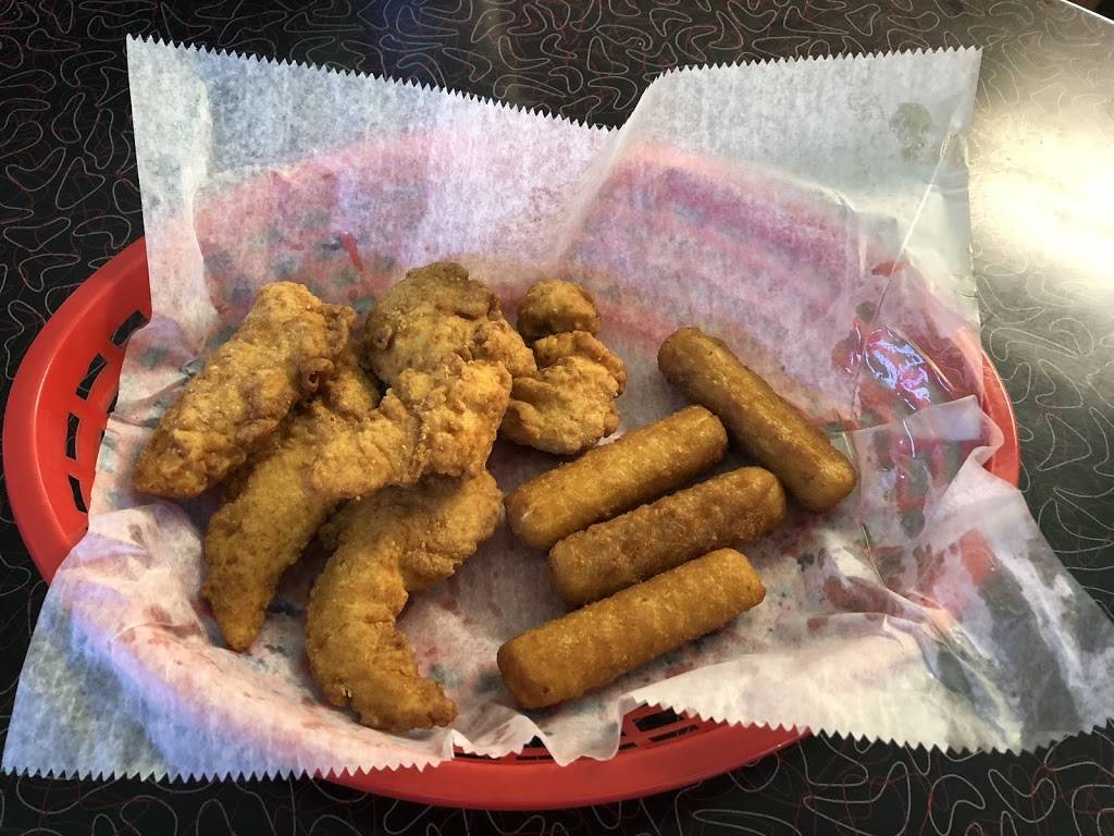 Sandy Sues Silver Diner | restaurant | 26784 US-33, Rockbridge, OH 43149, USA | 7403855550 OR +1 740-385-5550