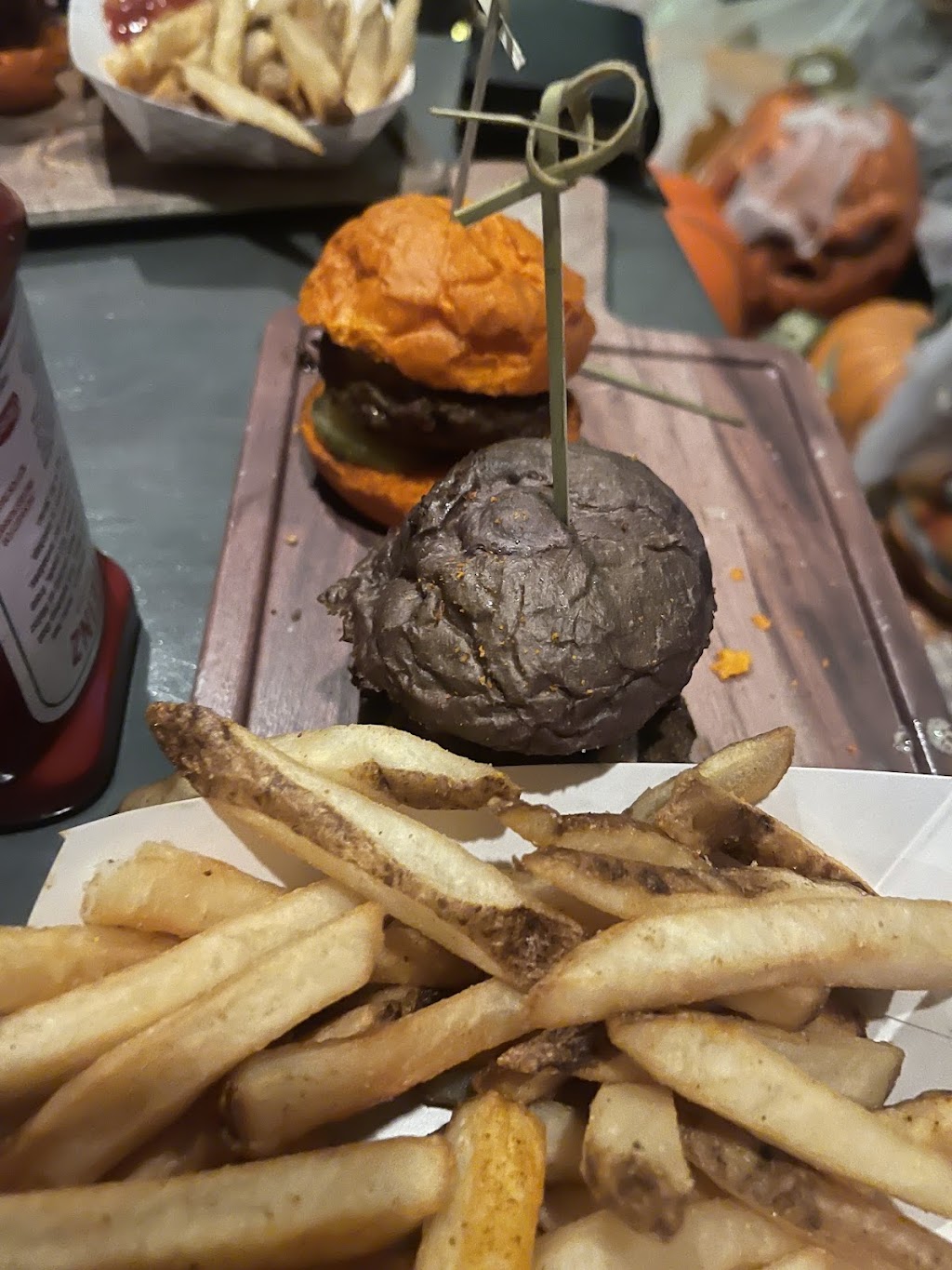 Nightmare on Clark Street | restaurant | 3505 N Clark St, Chicago, IL 60657, USA | 8334663758 OR +1 833-466-3758