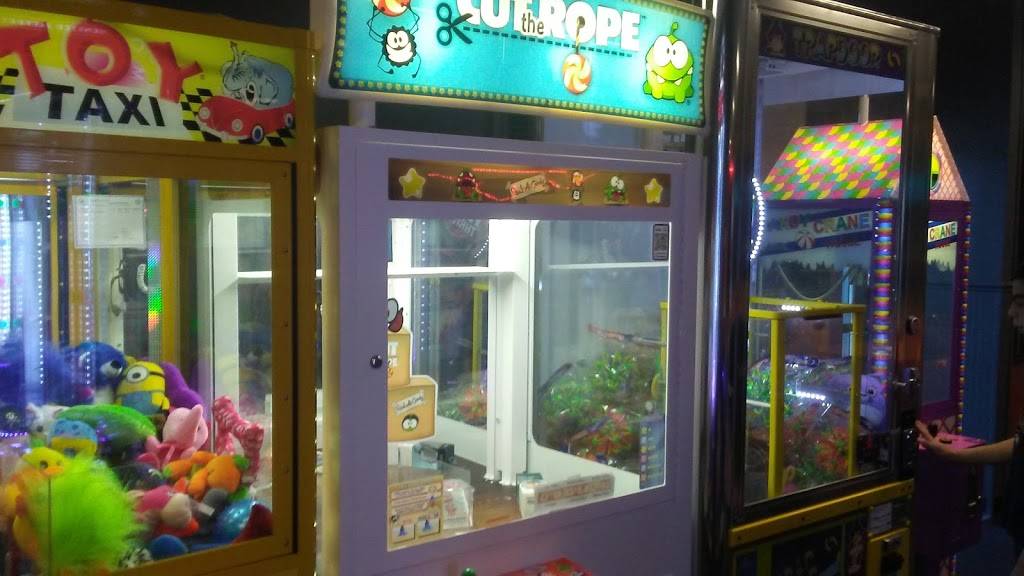 San Juan Lanes Bar & Grill | restaurant | 2821 Commercial Ave, Anacortes, WA 98221, USA | 3602937500 OR +1 360-293-7500