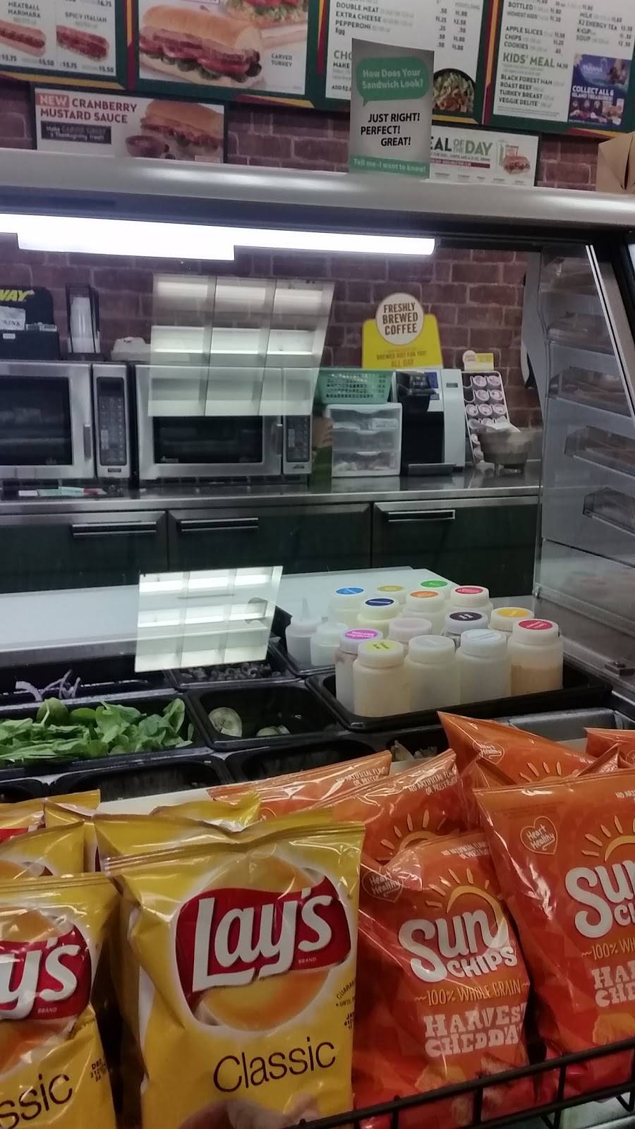 Subway | restaurant | 3421 S Arlington Rd, Akron, OH 44312, USA | 3306444762 OR +1 330-644-4762