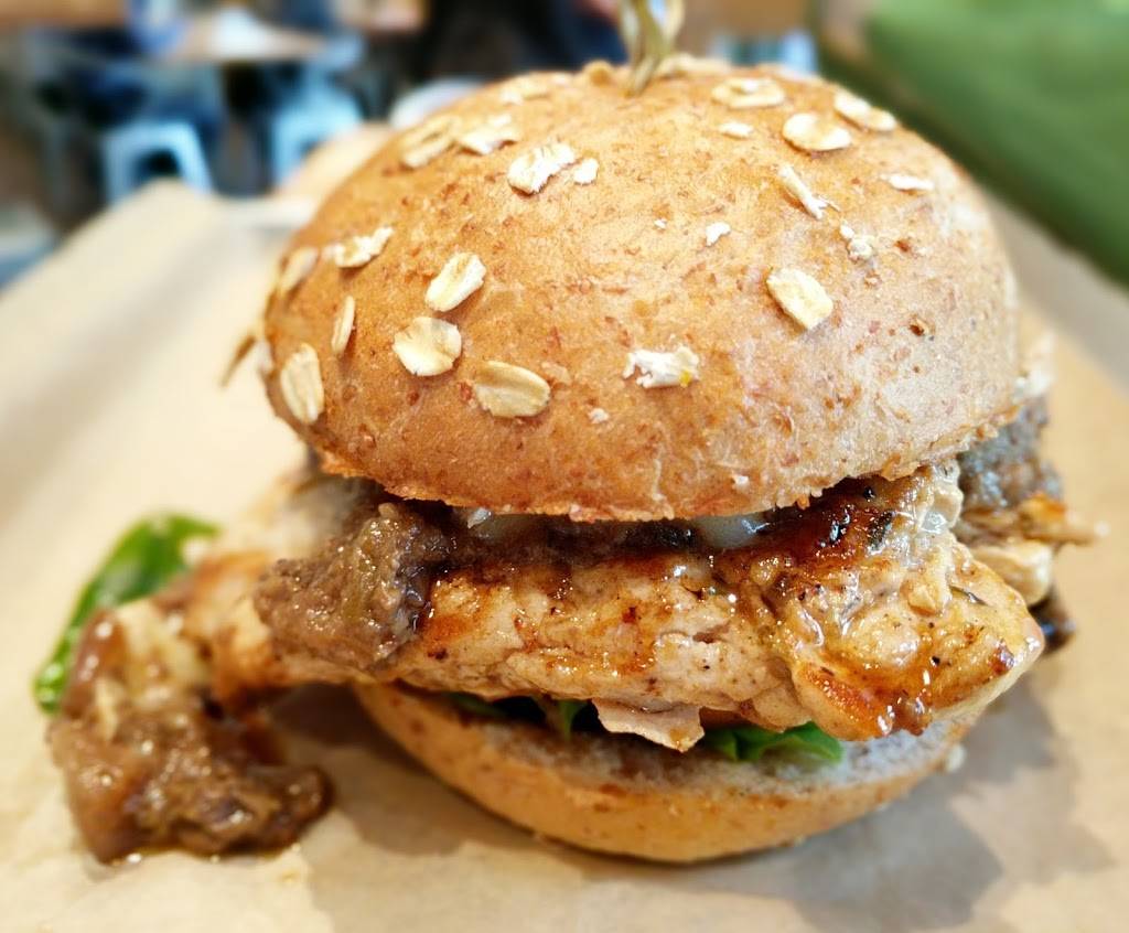 Big Buns Damn Good Burgers | restaurant | 4401 Wilson Blvd, Arlington, VA 22203, USA | 7032763032 OR +1 703-276-3032