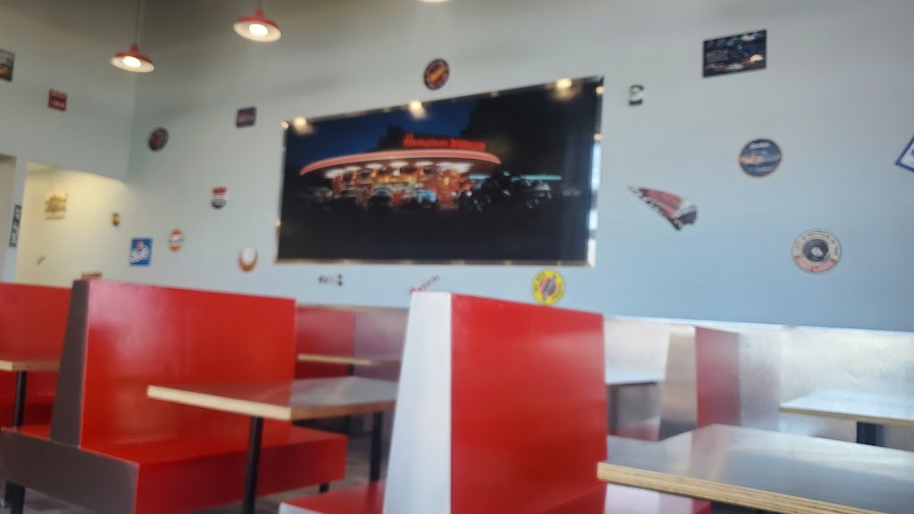 Hometown Burger | restaurant | 10234 TX-151, San Antonio, TX 78251, USA | 2102310357 OR +1 210-231-0357