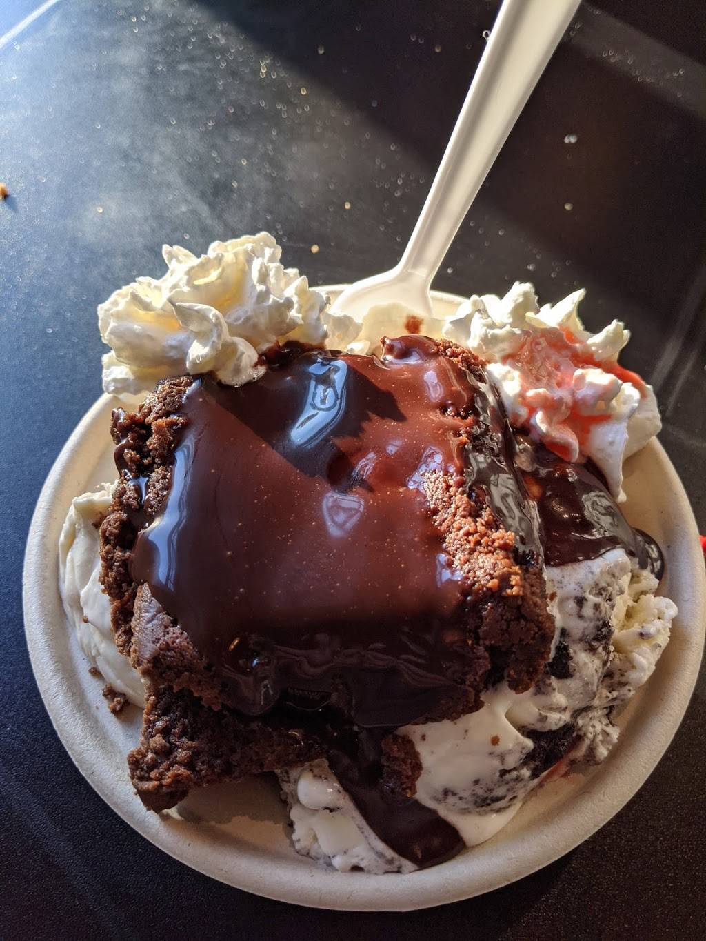 The Outside Scoop | restaurant | 2410 SW White Birch Dr Suite 100, Ankeny, IA 50023, USA | 5154448234 OR +1 515-444-8234