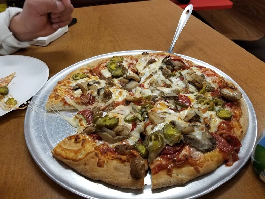 Omega Pizza | restaurant | 209 W 4th St, Wilmington, DE 19801, USA | 3026569200 OR +1 302-656-9200