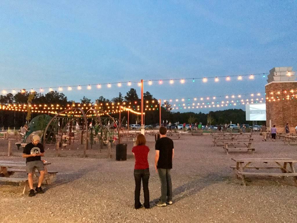 Grand River Drive-In & The Backyard | restaurant | 1451 Grand River Pkwy, Leeds, AL 35094, USA | 2053529180 OR +1 205-352-9180