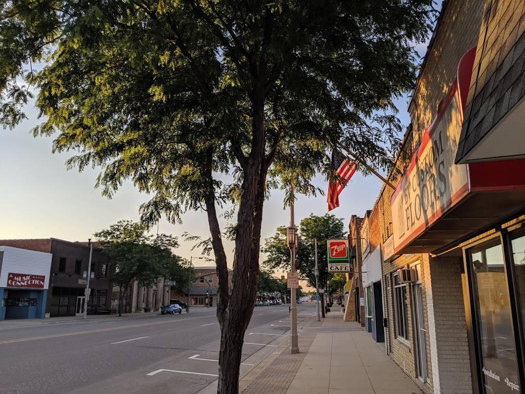 Sisters Mainstreet Cafe | cafe | 312 Grand Ave, Spencer, IA 51301, USA | 7125806803 OR +1 712-580-6803