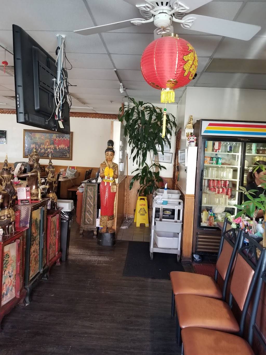 Thai Paradise | restaurant | 909 W Las Tunas Dr, San Gabriel, CA 91776, USA | 6265708887 OR +1 626-570-8887