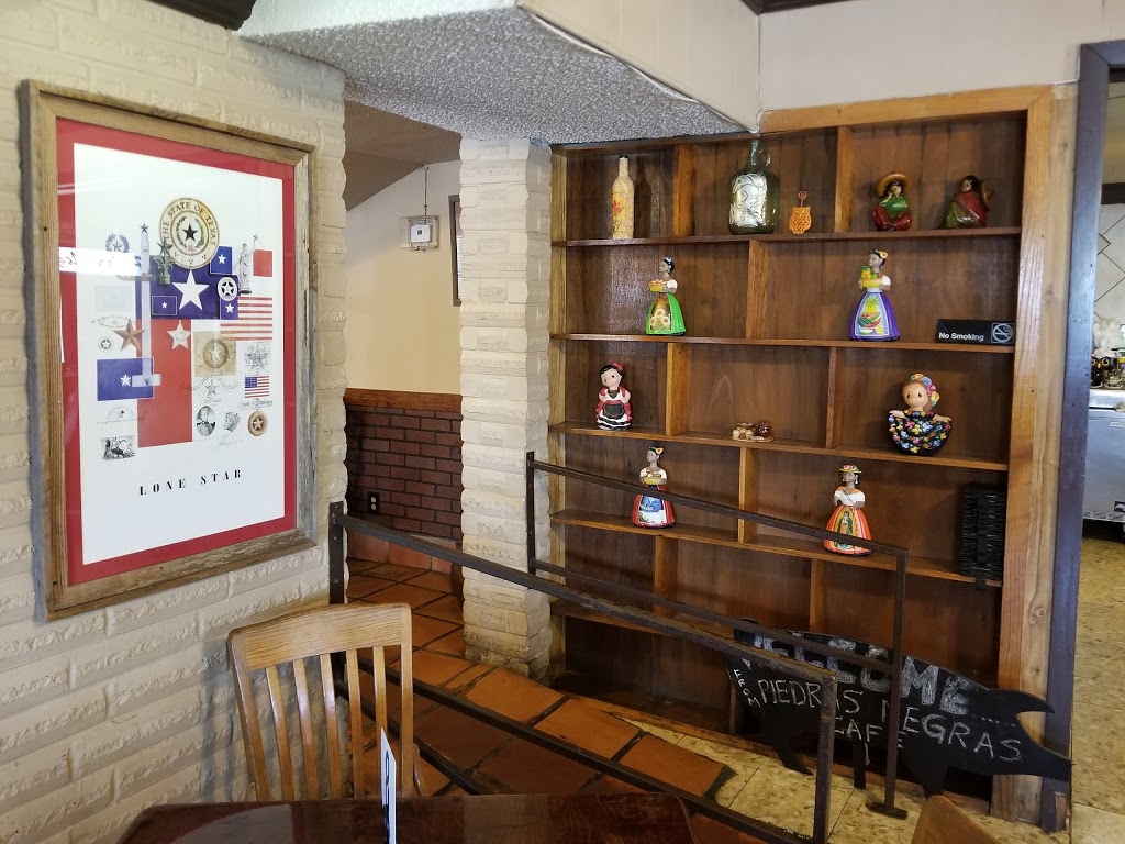 Piedras Negras Cafe | restaurant | 1701 S Laredo St, San Antonio, TX 78207, USA | 2102232512 OR +1 210-223-2512