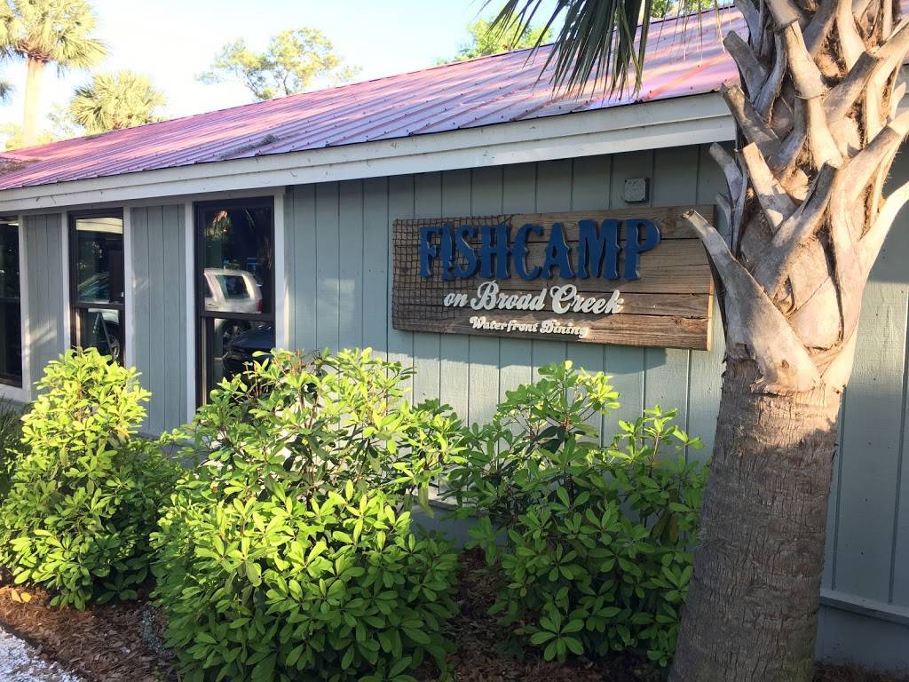 Fishcamp on Broad Creek | restaurant | 11 Simmons Rd, Hilton Head Island, SC 29926, USA | 8438422267 OR +1 843-842-2267