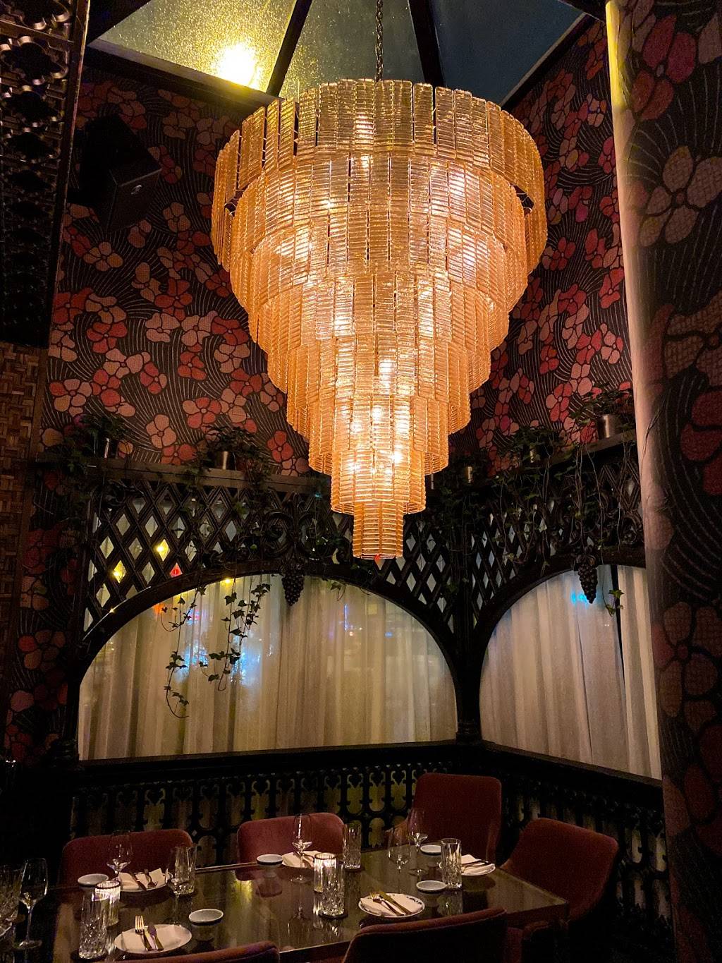 Porto | restaurant | 1600 W Chicago Ave, Chicago, IL 60622, USA | 3126006336 OR +1 312-600-6336