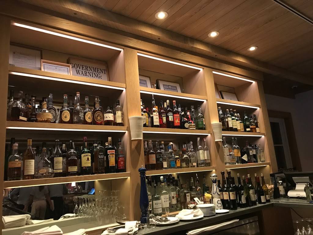 Le Bilboquet | restaurant | 1 Long Wharf, Sag Harbor, NY 11963, USA | 6318083767 OR +1 631-808-3767