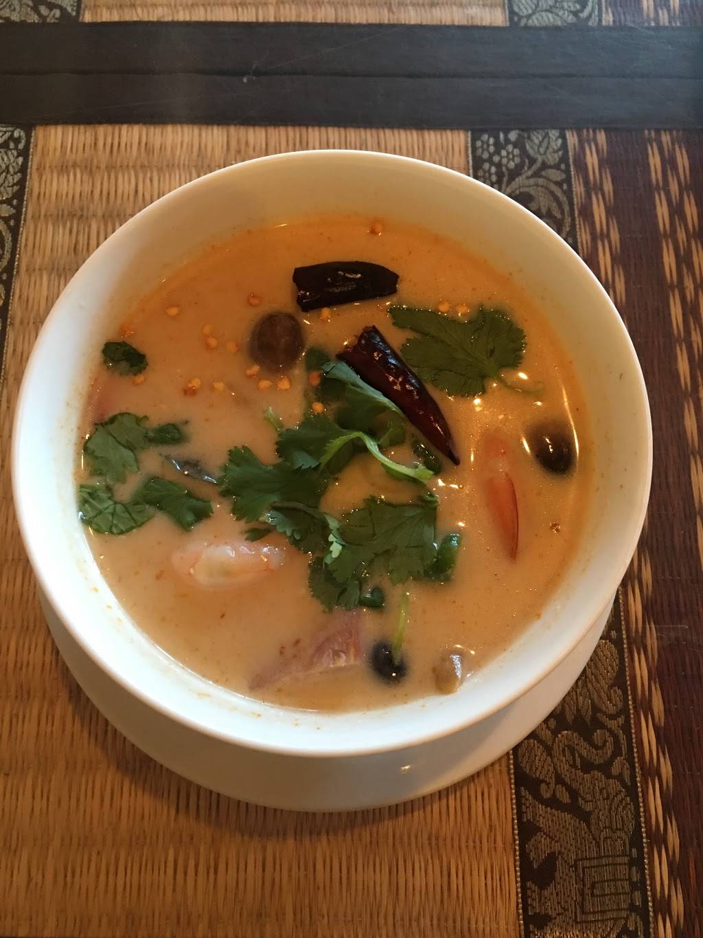 Thai Valley | restaurant | 21032 Devonshire St #107, Chatsworth, CA 91311, USA | 8183418370 OR +1 818-341-8370