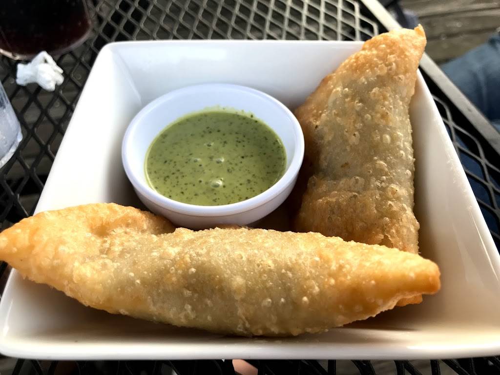 Ashe Bar and Grill | restaurant | 1570 S Dairy Ashford Rd, Houston, TX 77077, USA | 2814967553 OR +1 281-496-7553