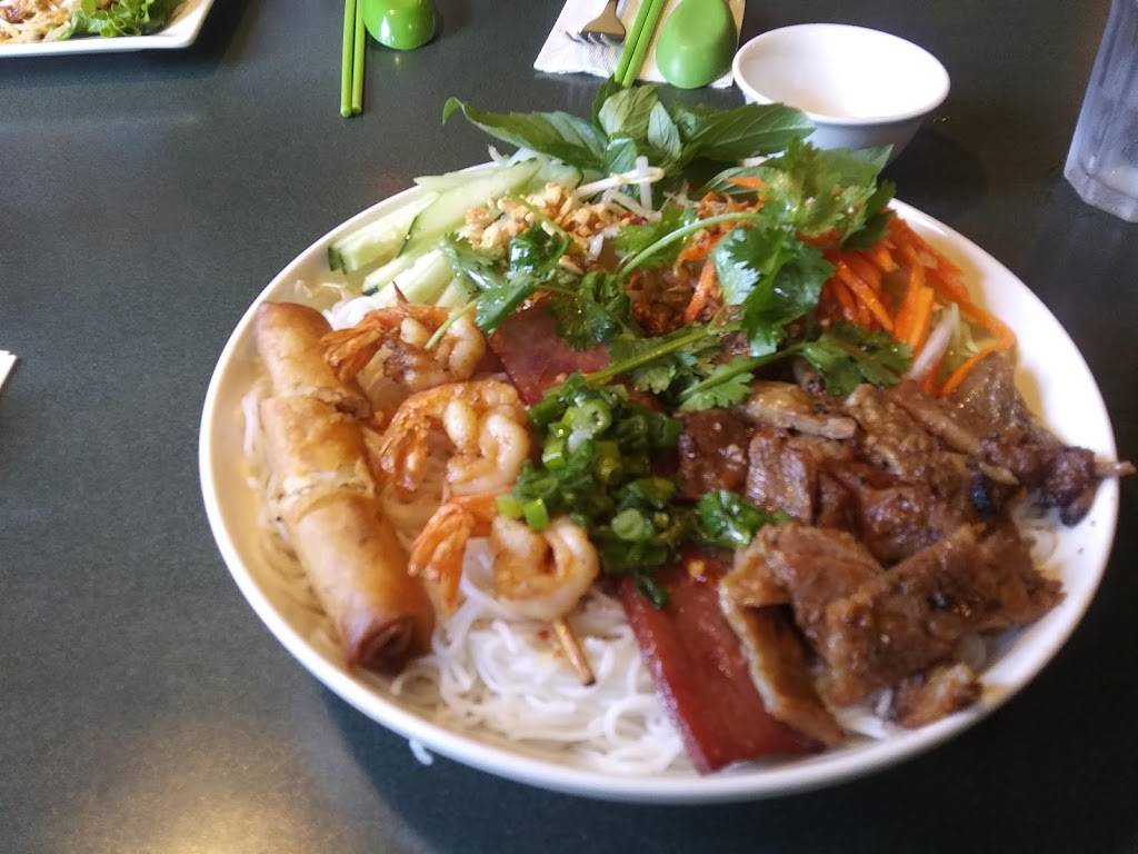 Pho Sen | restaurant | 8513 NE Hwy 99, Vancouver, WA 98665, USA | 3604339558 OR +1 360-433-9558