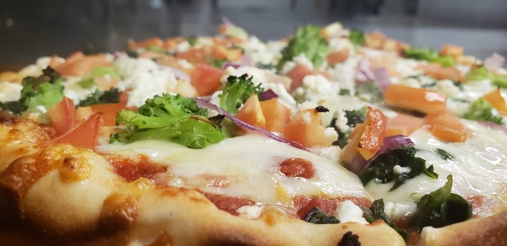 Faucis Pizza | meal takeaway | 4 Lynnfield St, Lynn, MA 01904, USA | 7815951310 OR +1 781-595-1310