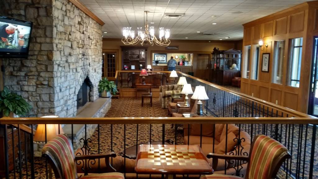 Don Halls Guesthouse | restaurant | 1313 W Washington Center Rd, Fort Wayne, IN 46825, USA | 2604892524 OR +1 260-489-2524