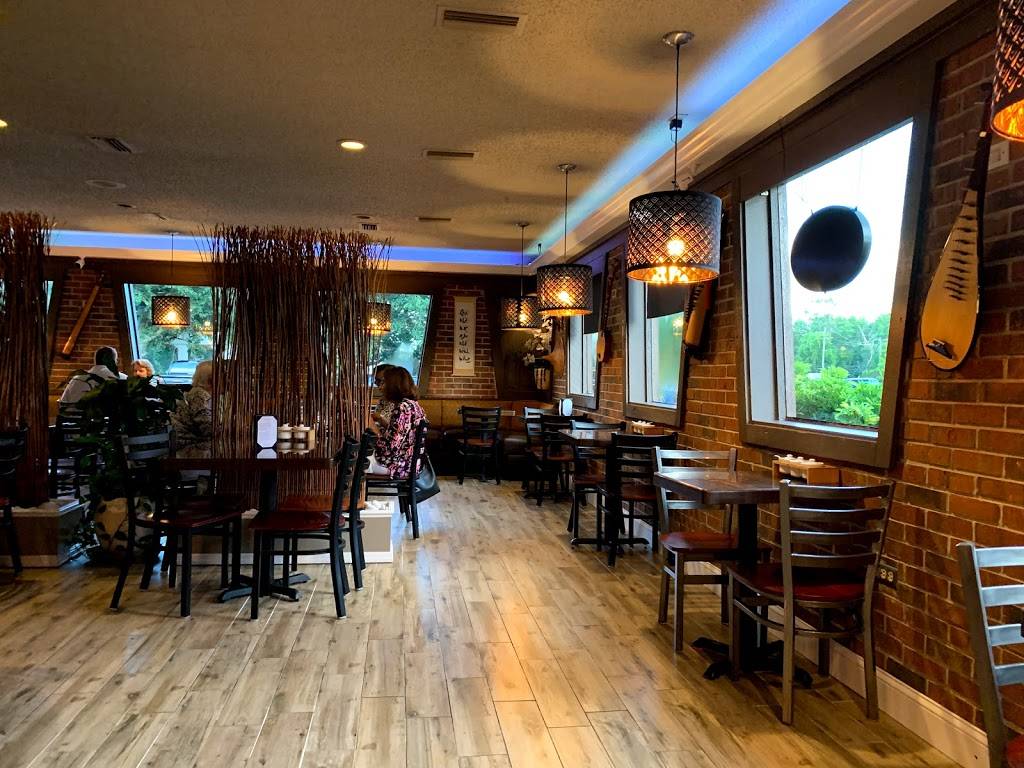 Viet Village | restaurant | 4514, 16571 S Tamiami Trail, Fort Myers, FL 33908, USA | 2392088368 OR +1 239-208-8368