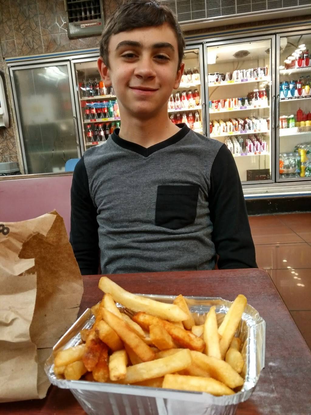 Yankys Pizza | restaurant | 4502 16th Ave, Brooklyn, NY 11204, USA | 7184362585 OR +1 718-436-2585