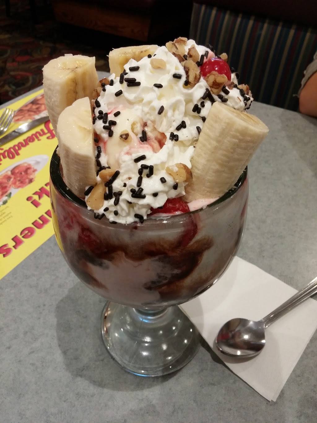 Friendlys | restaurant | 4189 Mountain Rd, Pasadena, MD 21122, USA | 4104376085 OR +1 410-437-6085